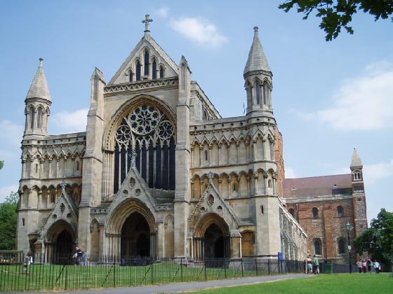 St Albans
 I've only been here twice with some friends who live in Essex, but the city is beautiful all around. The cathedral is a beauty and the grounds around it are ideal for picnics.
 Lively high-street. Last year we saw some Catalonian dancers taking part in some kind of traditional dance competition or convention.