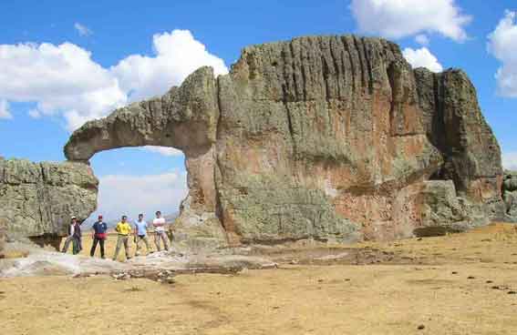Pasco - Perú
Bosque de piedras de Huayllay, el dinosaurio.
Stone forest of Huayllay, the dinosaur.